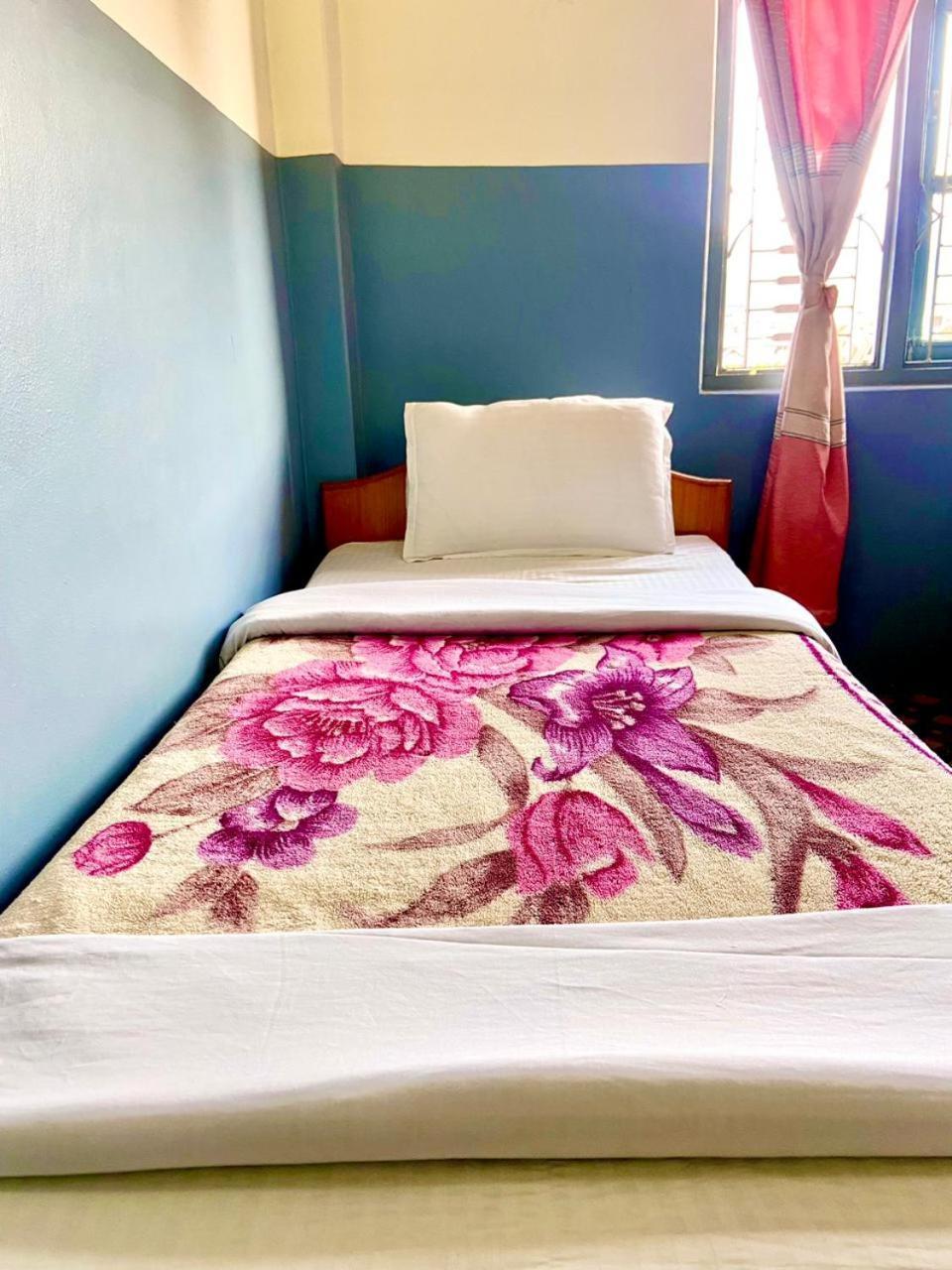 Hotel Piya Pvt Ltd Pokhara Eksteriør billede